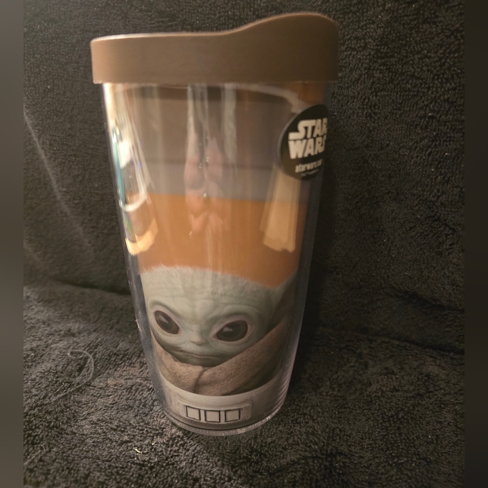 Star Wars TERVIS Tumbler with Baby Yoda Design